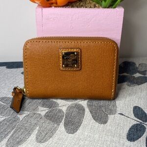 Dooney & Bourke Brown Leather Wallet nwot